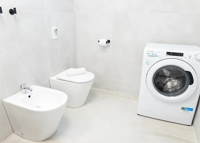 - 3 Min Walk From - Modern Flat For 5 Guests Апартаменты Аббадия Лариана